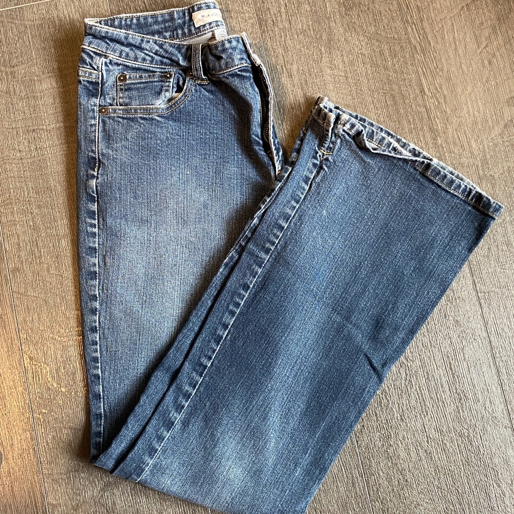 WOMANS MAURICES LOW RISE FLARE JEANS SIZE 7/8 REG EARLY 2000's